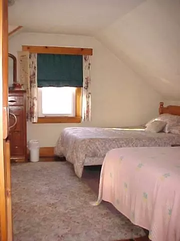 415 Main St, Corinth, NY 12822 photo 4