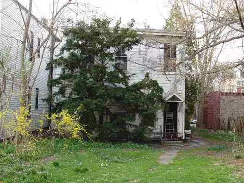32 Front St, Schenectady, NY 12305 photo 3