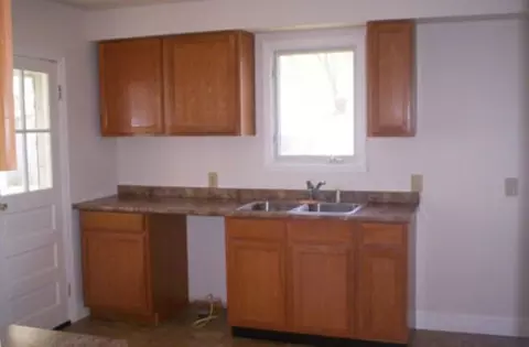 1330 Wing Ave, Schenectady, NY 12303 photo 3
