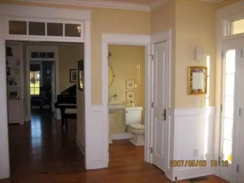 110 Saddlebrook Ln, Schenectady, NY 12302 photo 7