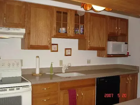 27 Windmill Dr, Glenmont, NY 12077 photo 6