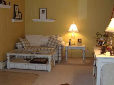 109 4th St, Saratoga Springs, NY 12866 photo 3