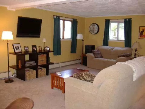109 4th St, Saratoga Springs, NY 12866 photo 7