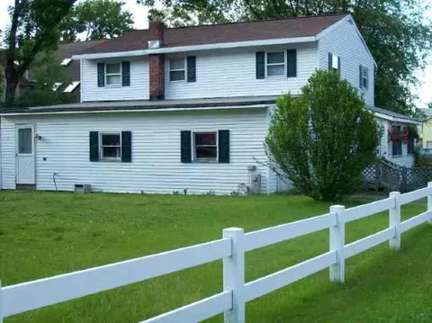 109 4th St, Saratoga Springs, NY 12866 photo 1