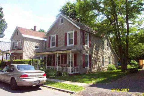706 Vale Pl, Schenectady, NY 12308 photo 3