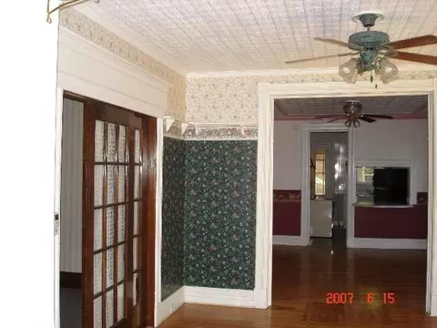 906 Third Ave, Troy, NY 12182 photo 6