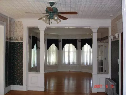 906 Third Ave, Troy, NY 12182 photo 3