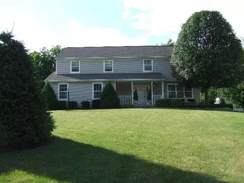 72 E Poplar Dr, Delmar, NY 12054 photo 1