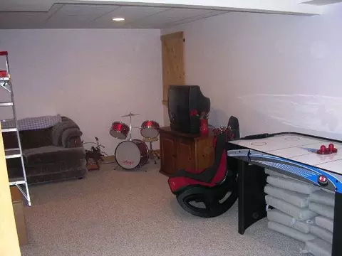 11 Cooks Ct, Halfmoon, NY 12188 photo 12