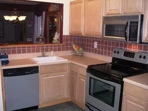 11 Cooks Ct, Halfmoon, NY 12188 photo 6