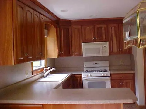 11 Montclair Dr, Glenville, NY 12302 photo 3