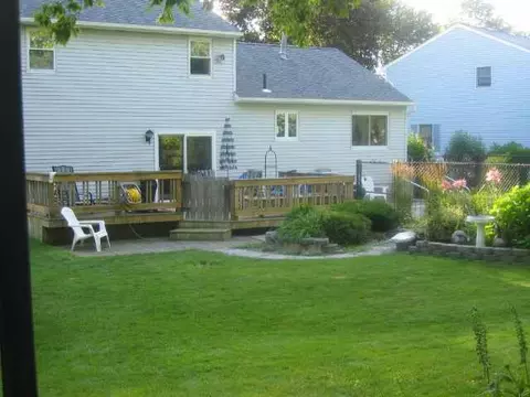 57 Hancock Dr, Glenmont, NY 12077 photo 7