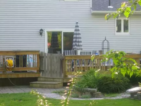 57 Hancock Dr, Glenmont, NY 12077 photo 8