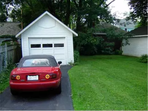 746 Decamp Ave, Schenectady, NY 12309 photo 6