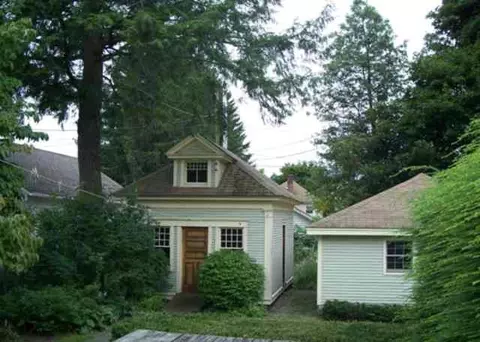 209 S William St, Johnstown, NY 12095 photo 4
