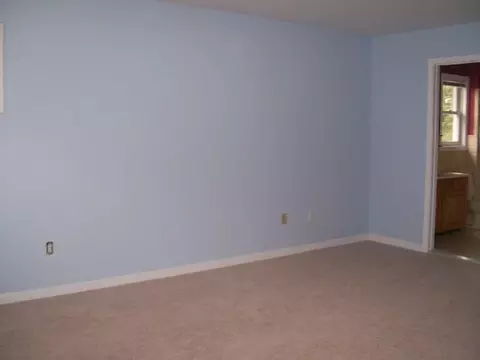 32 Crystal Ln, Delmar, NY 12054 photo 9