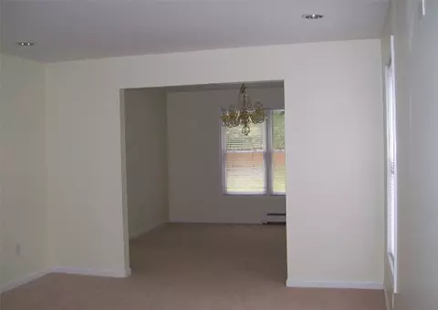 32 Crystal Ln, Delmar, NY 12054 photo 4