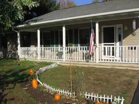 46 E Wiggand Dr, Glenmont, NY 12077 photo 11