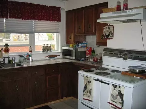 809 Mcclellan St, Schenectady, NY 12304 photo 5
