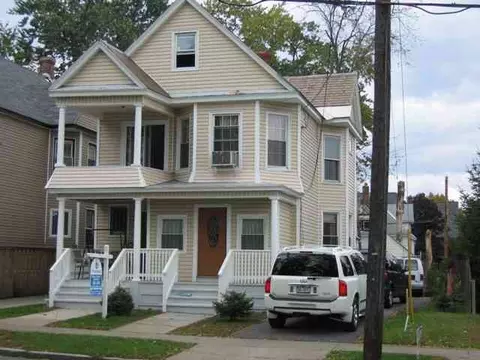 809 Mcclellan St, Schenectady, NY 12304 photo 1