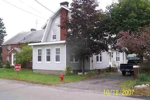 418 Robinson St, Schenectady, NY 12304 photo 1
