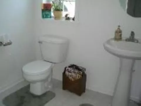 2025 William St, Schenectady, NY 12306 photo 5