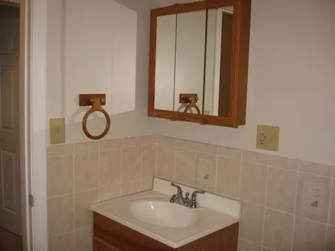 26 Dewitt Ave, Schenectady, NY 12304 photo 9