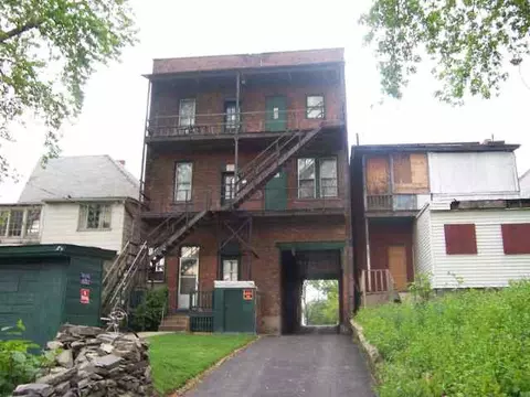 766 State St, Schenectady, NY 12307 photo 2
