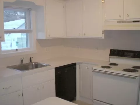 26 Mill St, Broadalbin, NY 12025 photo 4