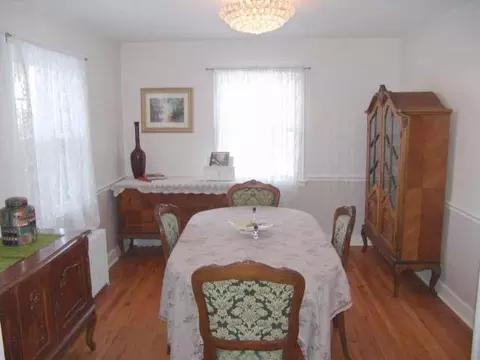 7 Bender Ln, Delmar, NY 12054 photo 5