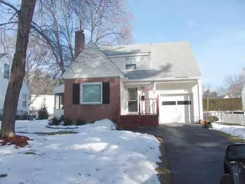 7 Bender Ln, Delmar, NY 12054 photo 1
