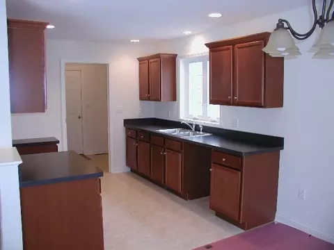 2901 Gibson St, Schenectady, NY 12304 photo 4