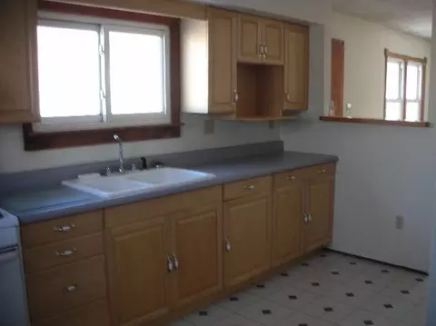 327 Pine St, Corinth, NY 12822 photo 5