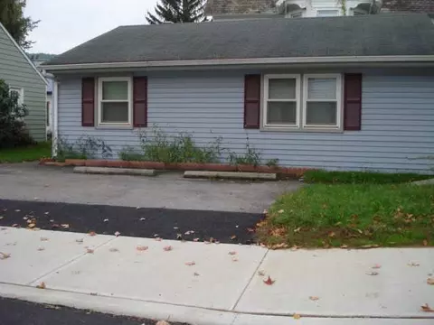 194 Macarthur Ave, Cobleskill, NY 12043 photo 3