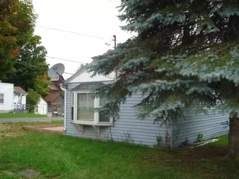 194 Macarthur Ave, Cobleskill, NY 12043 photo 2
