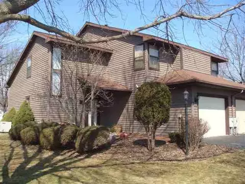 8 Sandhurst Dr, Slingerlands, NY 12159 photo 1