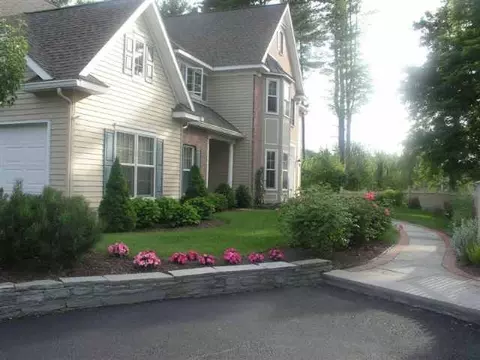 70 Crystal Ln, Delmar, NY 12054 photo 1