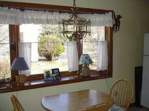 17 Constitution Dr, Glenmont, NY 12077 photo 2