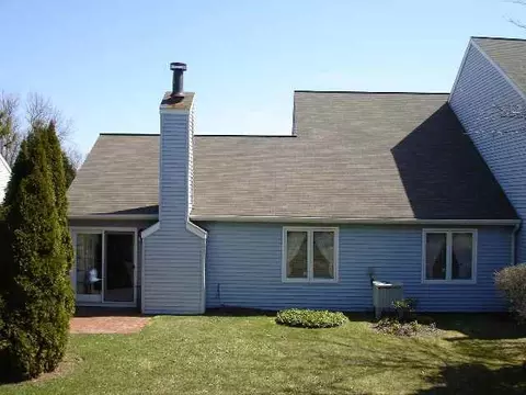 17 Constitution Dr, Glenmont, NY 12077 photo 5