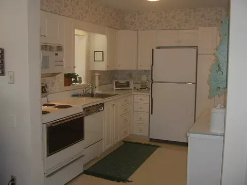1367 Lexington Ave, Schenectady, NY 12309 photo 2