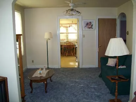 10 Chester St, Schenectady, NY 12304 photo 5