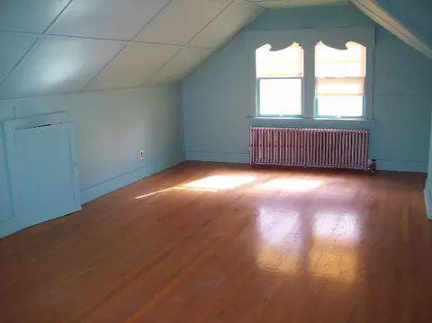 10 Chester St, Schenectady, NY 12304 photo 9