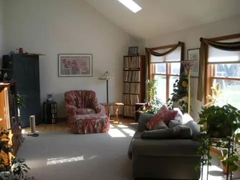 61 Fields End Dr, Glenmont, NY 12077 photo 8