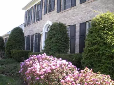 61 Fields End Dr, Glenmont, NY 12077 photo 2