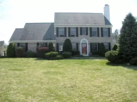 61 Fields End Dr, Glenmont, NY 12077 photo 1