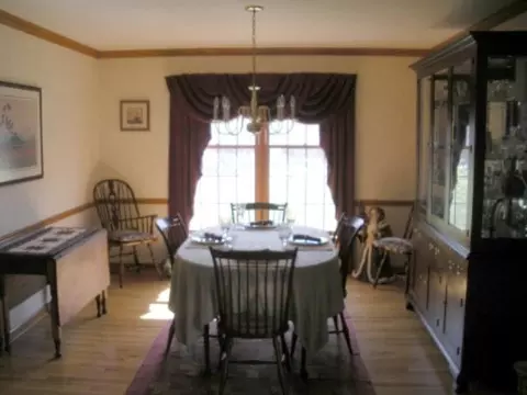 61 Fields End Dr, Glenmont, NY 12077 photo 5