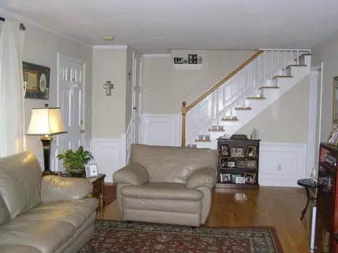 18 Albin Rd, Delmar, NY 12054 photo 4