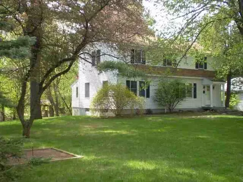 2 Leonard Pl, Delmar, NY 12054 photo 1