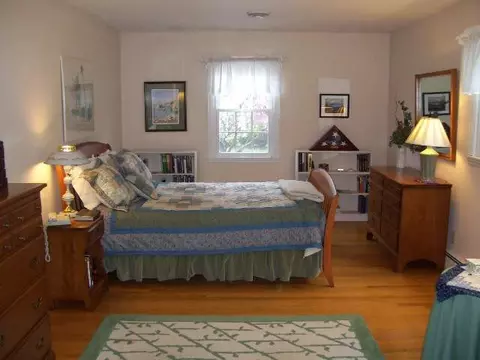 70 Kenaware Ave, Delmar, NY 12054 photo 3