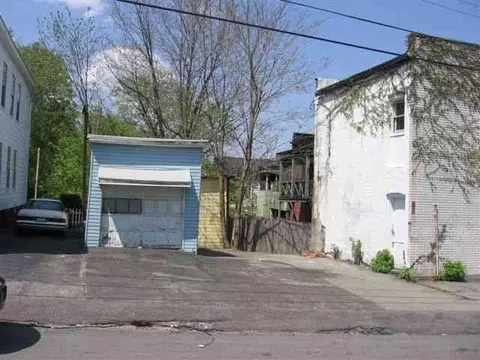 764 Eastern Ave, Schenectady, NY 12308 photo 3